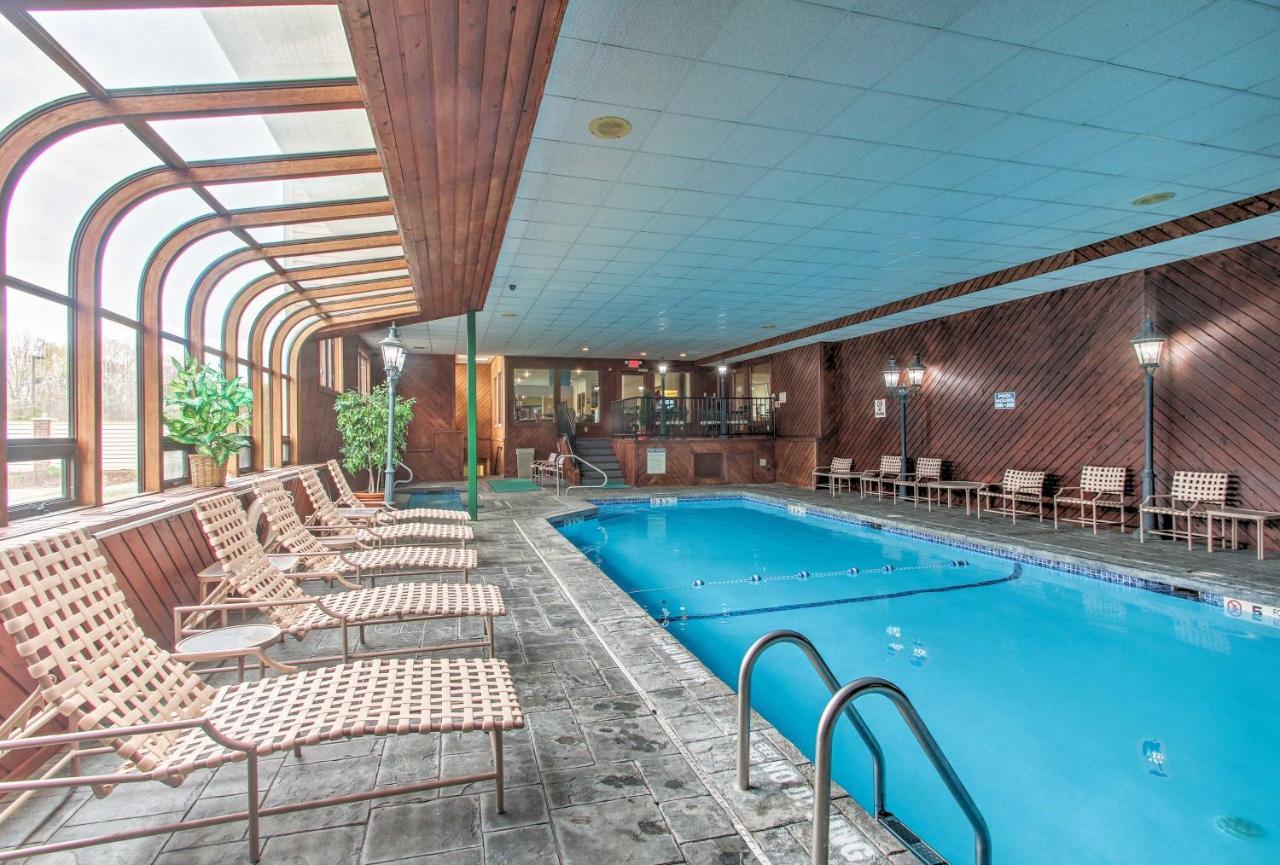 Lincoln Resort Condo With Pool Access - Near Hiking! Exterior photo