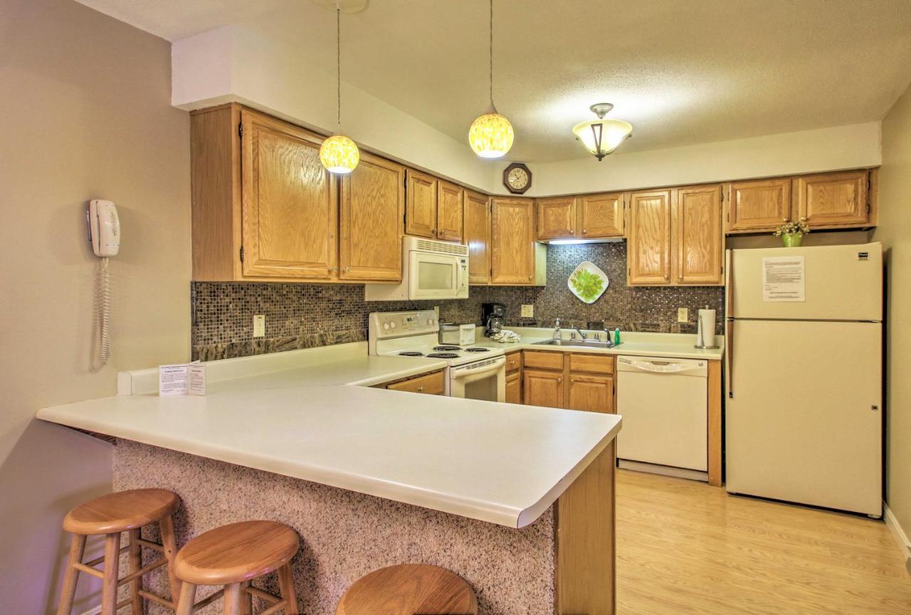 Lincoln Resort Condo With Pool Access - Near Hiking! Exterior photo